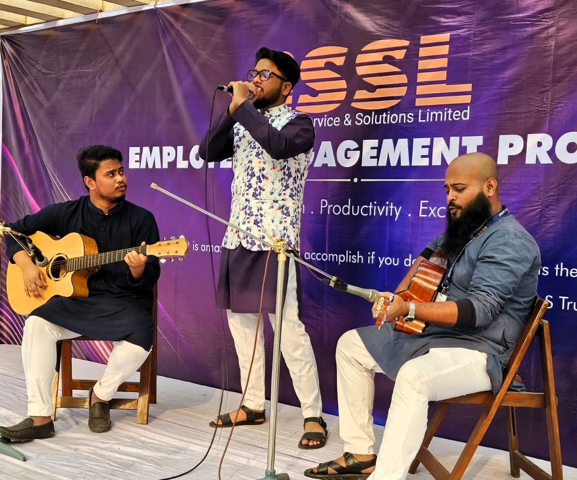 Live music performance at ISSL